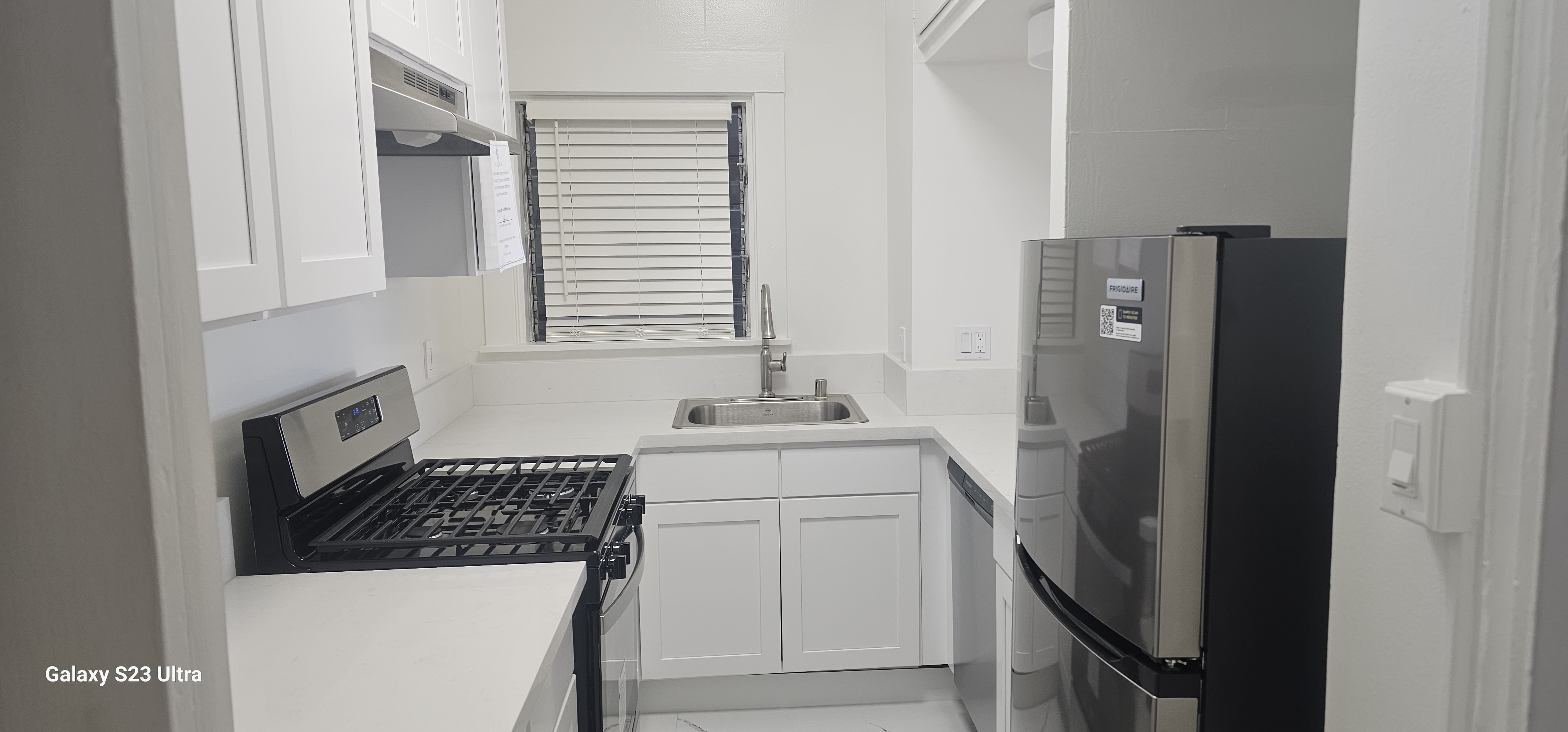 1041-59 Broadway - Mosser Living - San Francisco Apartments for Rent